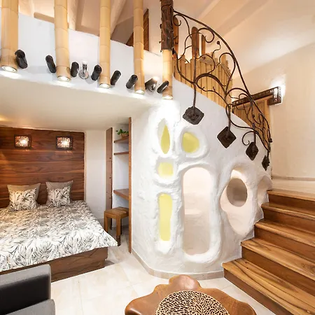 Krakowhomes クラクフ